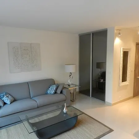 Grand Studio/terrasse Coeur De St Tropez Apartment Saint-Tropez